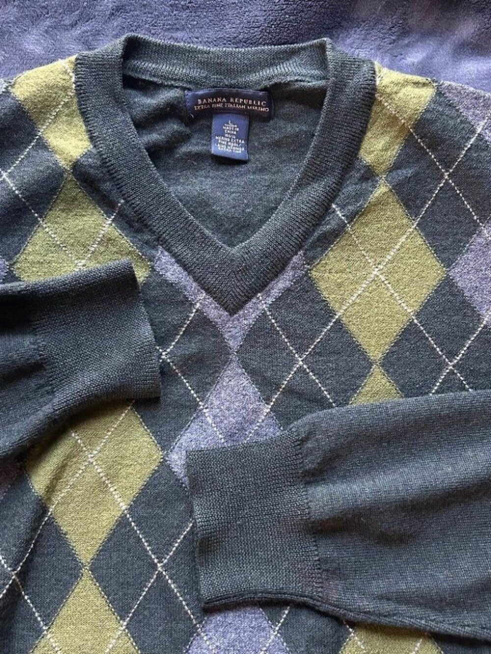 Banana Republic Italian Merino Argyle V-Neck Sweater L Green Mens